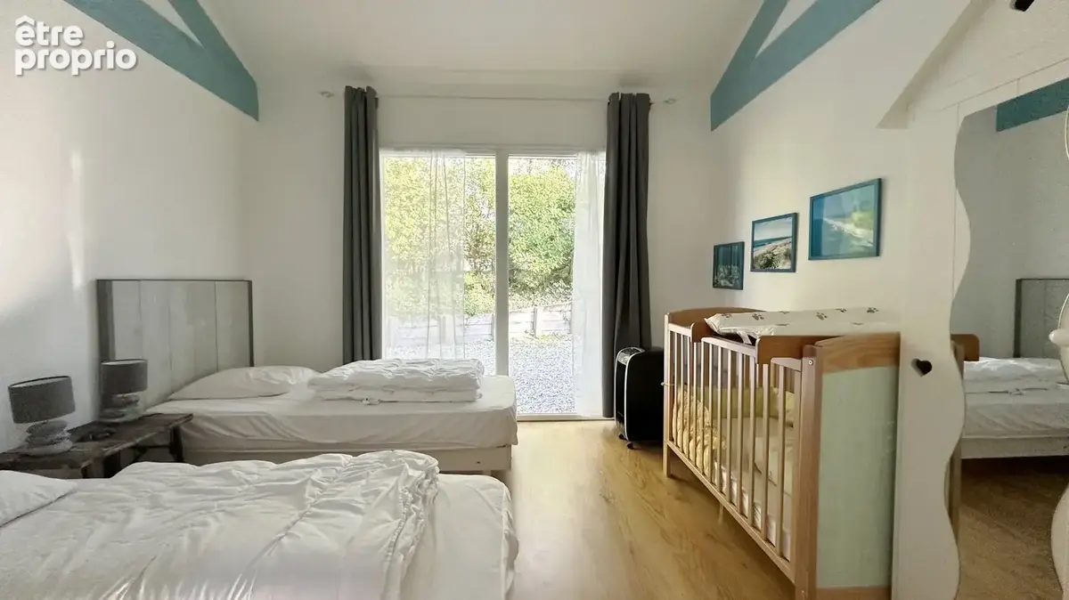 Entre Forêt Landaise et Art de Vivre  Ensemble de deux maisons sur 1638 m² de terrain boisé. - photo 11