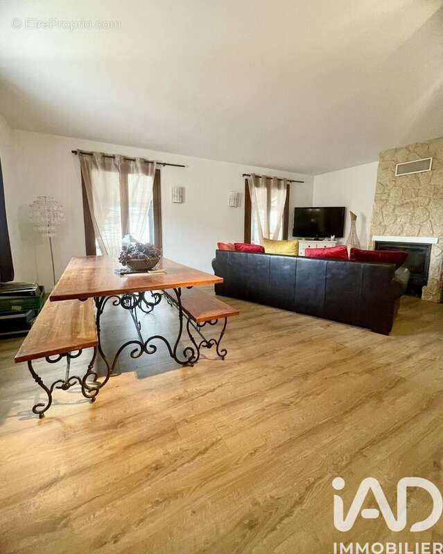 Photo 9 - Maison à SAINT-ESTEVE