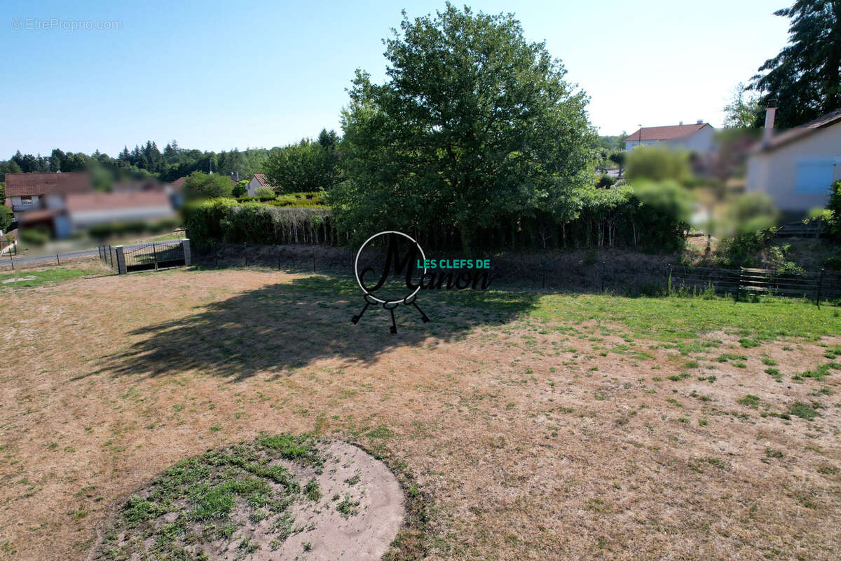 Terrain constructible 1187m2 - photo 8