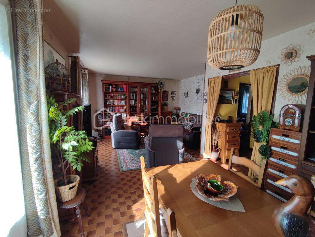 Maison à SAINT-CLEMENT