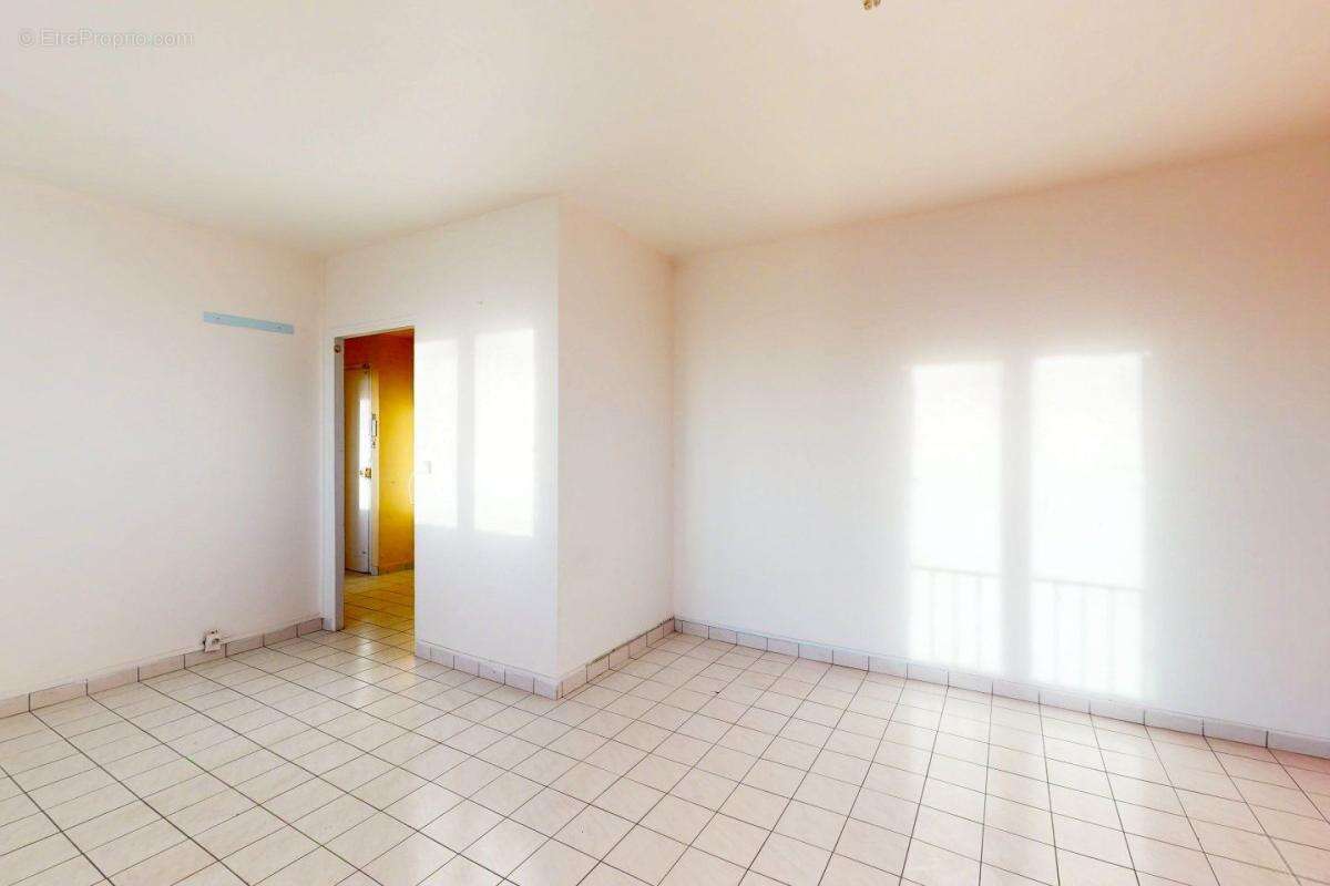Appartement à EPINAY-SUR-SEINE