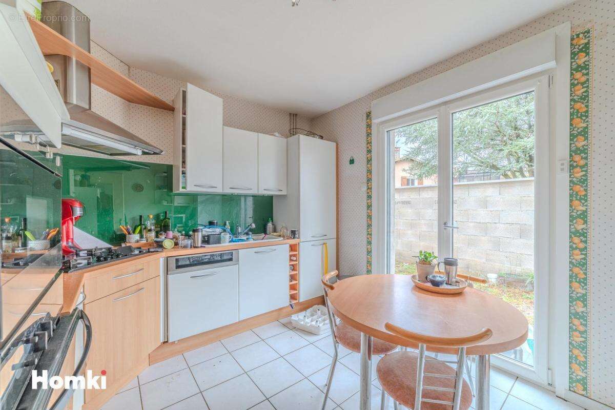 Appartement à REYRIEUX