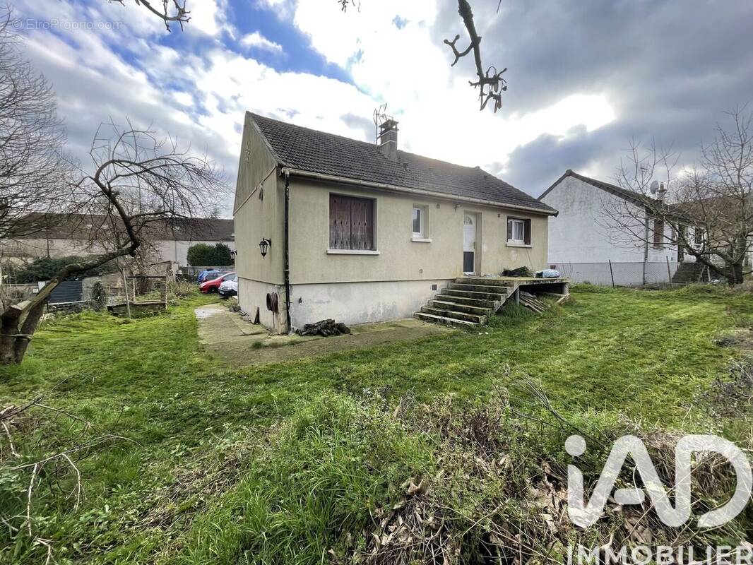 Photo 1 - Maison à VILLENEUVE-SOUS-DAMMARTIN