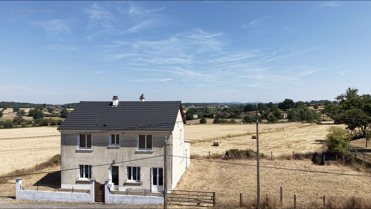 Maison à SAINT-SEINE