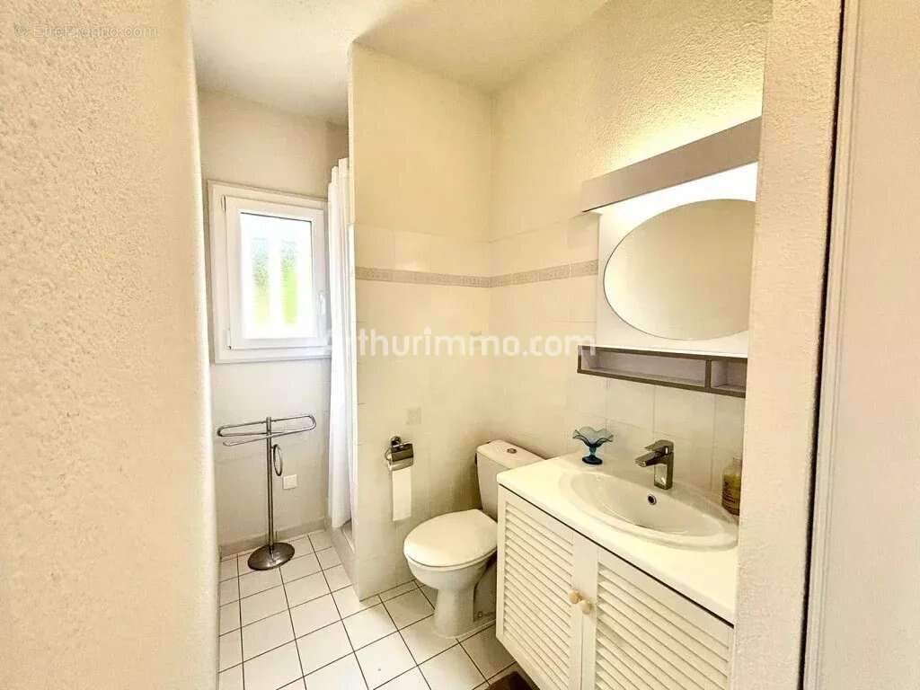 Maison à LES ISSAMBRES