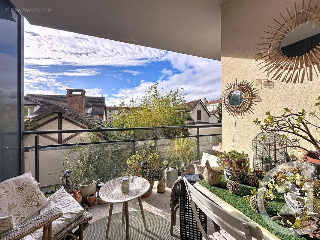 Appartement à SAINTE-SAVINE