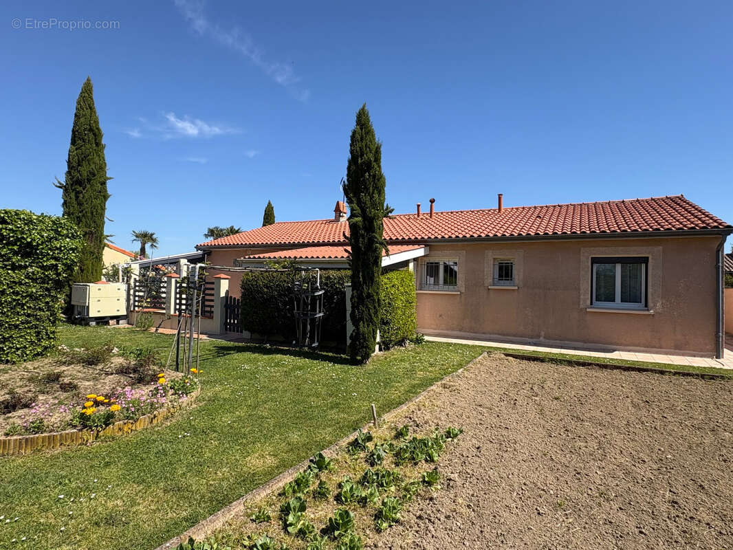 Maison à FROUZINS