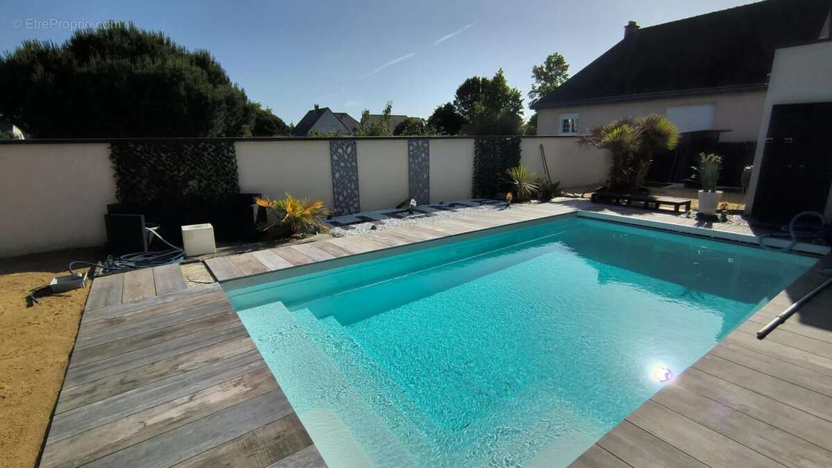 Maison à LES PONTS-DE-CE