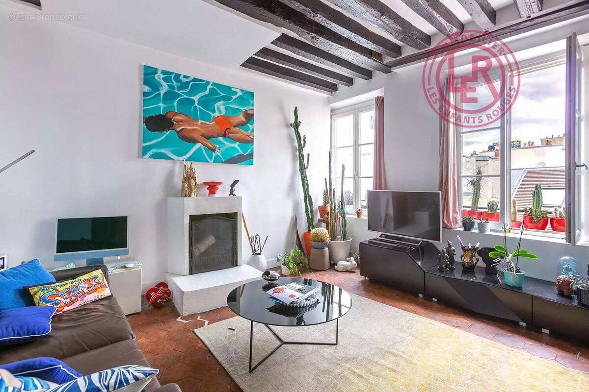 Appartement à PARIS-3E