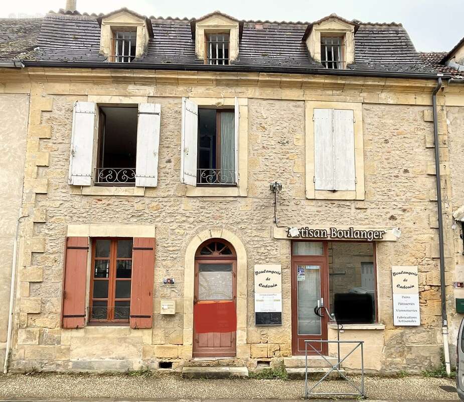Maison à LE BUISSON-DE-CADOUIN