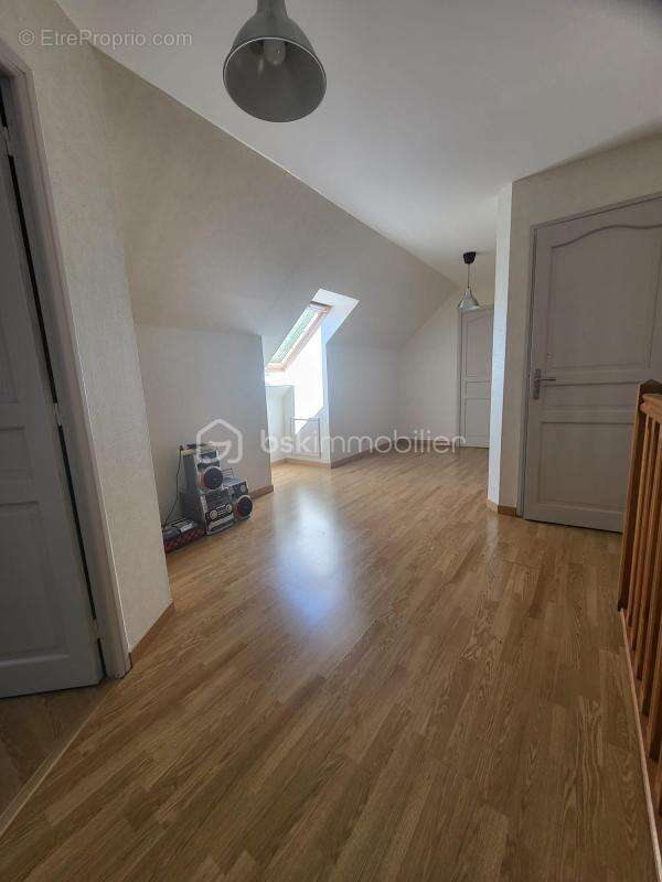 Maison individuelle en véritable brique – 189 m² - photo 7