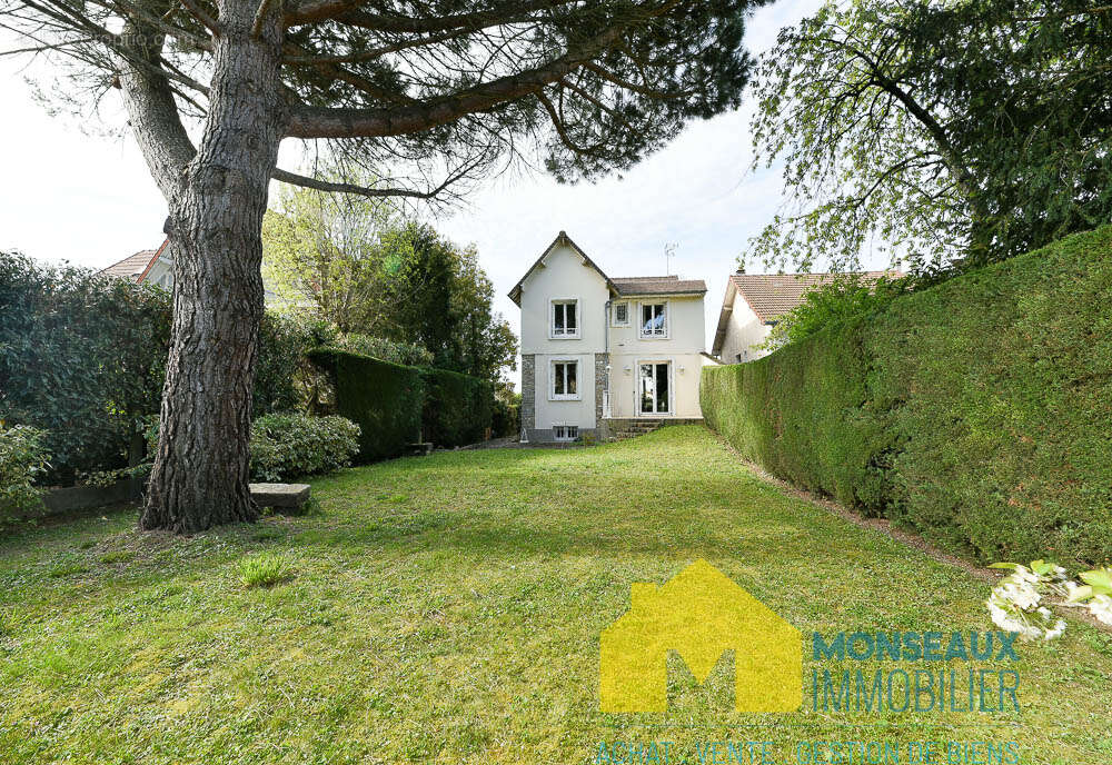 Maison à EPINAY-SUR-ORGE