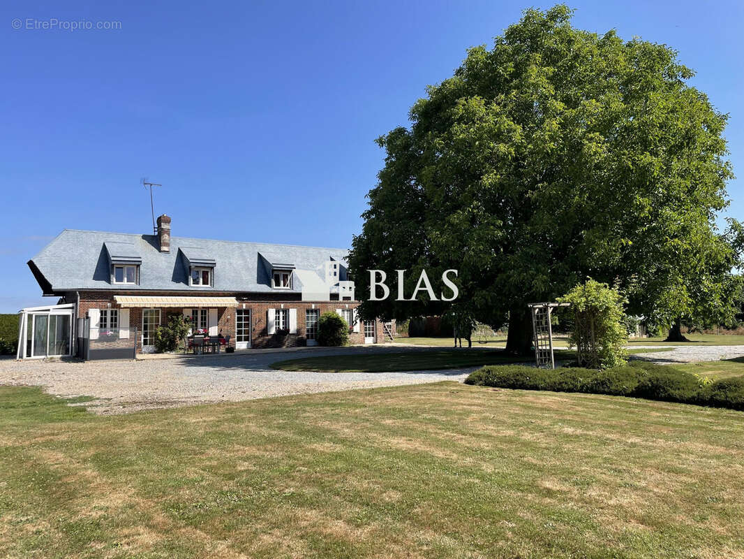 Maison à LE NEUBOURG