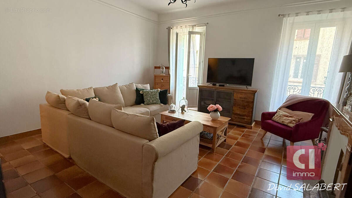 Appartement à BESSE-SUR-ISSOLE