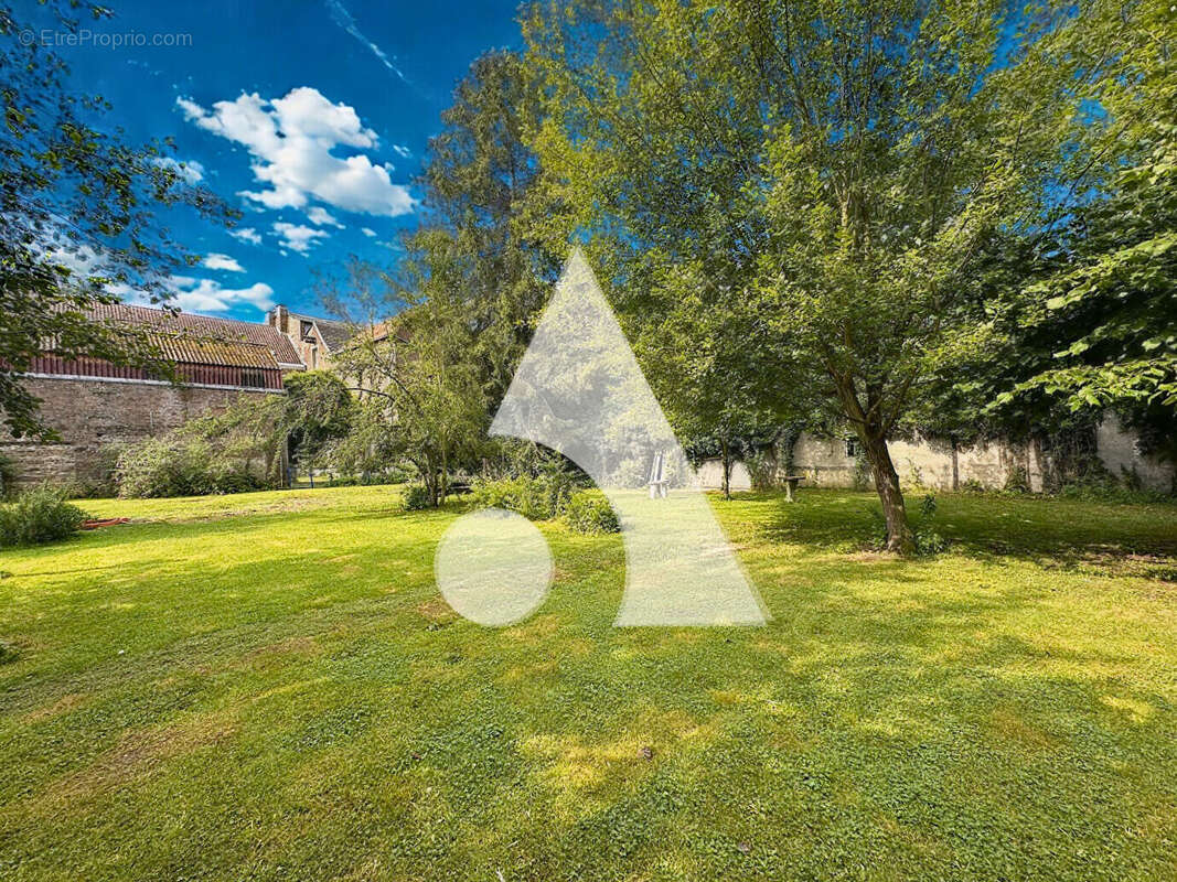 Maison à MONCHAUX-SUR-ECAILLON