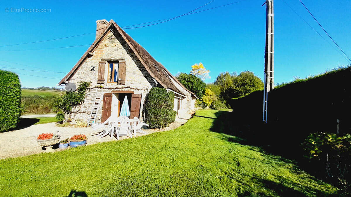 L&#039;exterior - Maison à SAINT-PAUL-LA-ROCHE