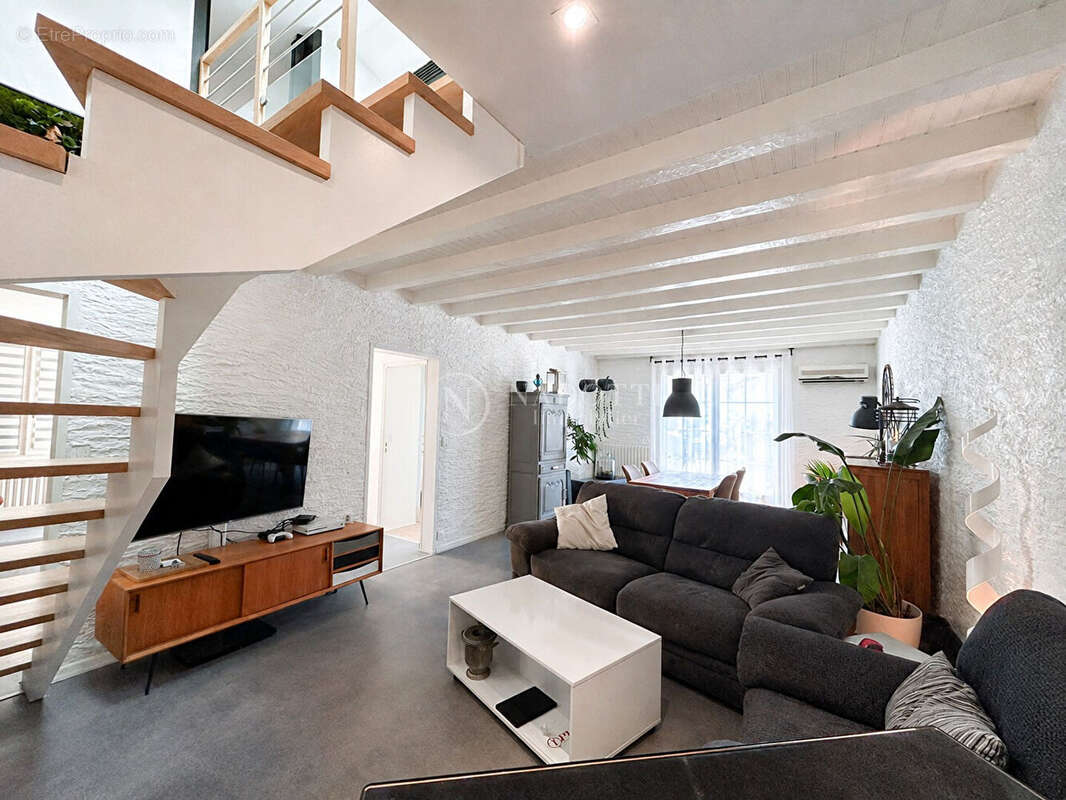 Maison Fontaine-de-vaucluse  belle villa individuelle de 90 m2, avec piscine et  garage - photo 5