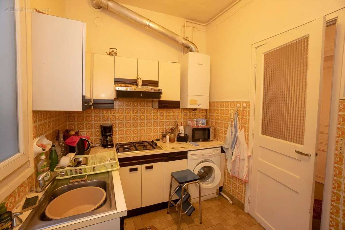 Appartement à NEUILLY-SUR-SEINE