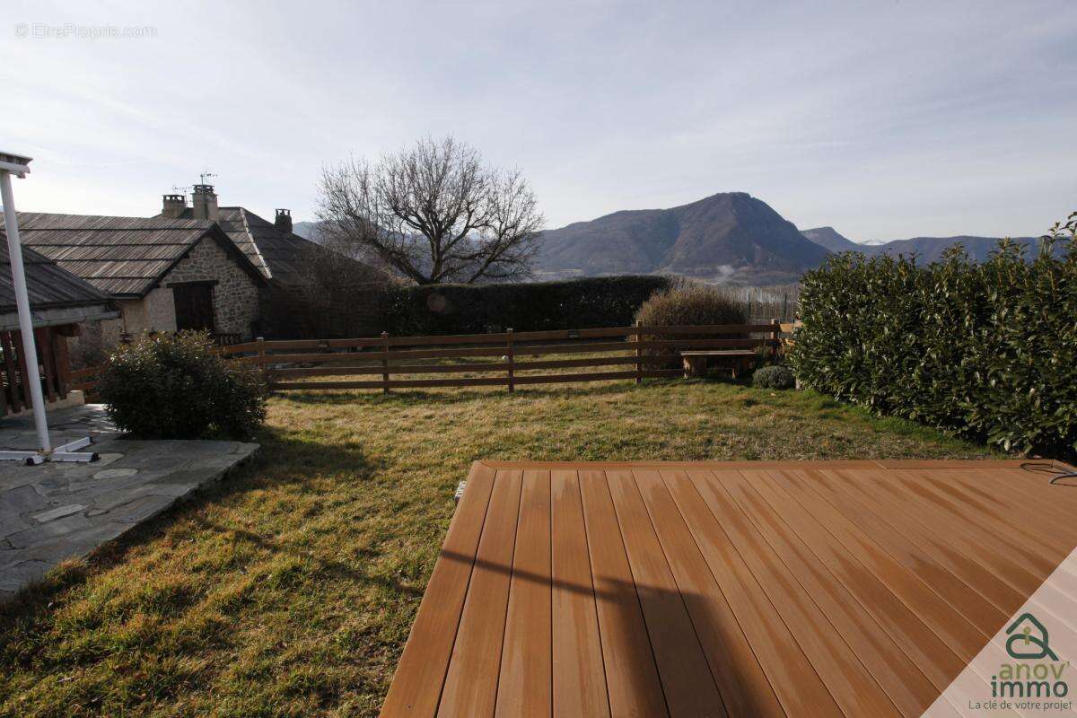 Maison à LE SAUZE-DU-LAC