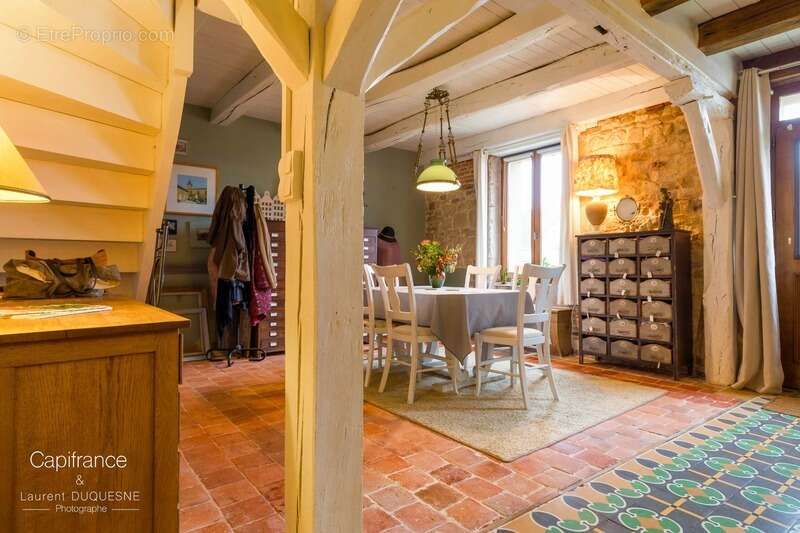 Maison à LAMARCHE-SUR-SAONE