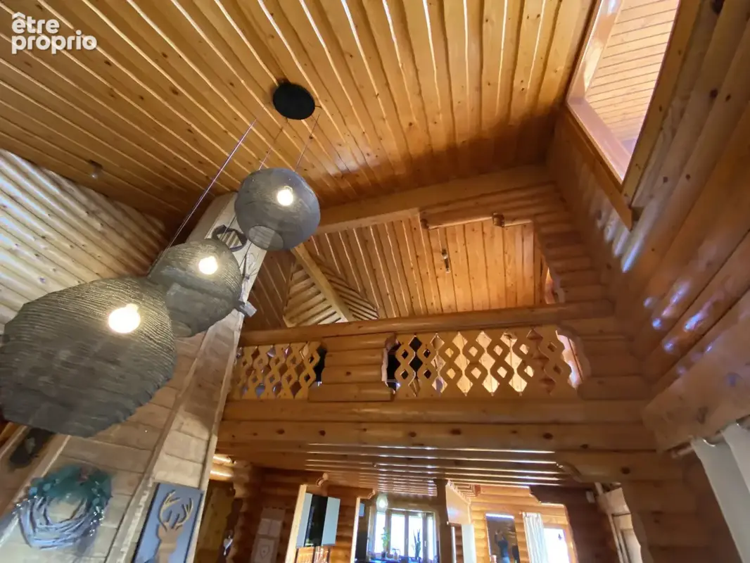 FONT-ROMEU - Vente magnifique chalet en rondins aux belles prestations - photo 9
