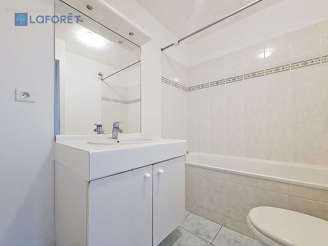 Appartement à MAGNY-LE-HONGRE