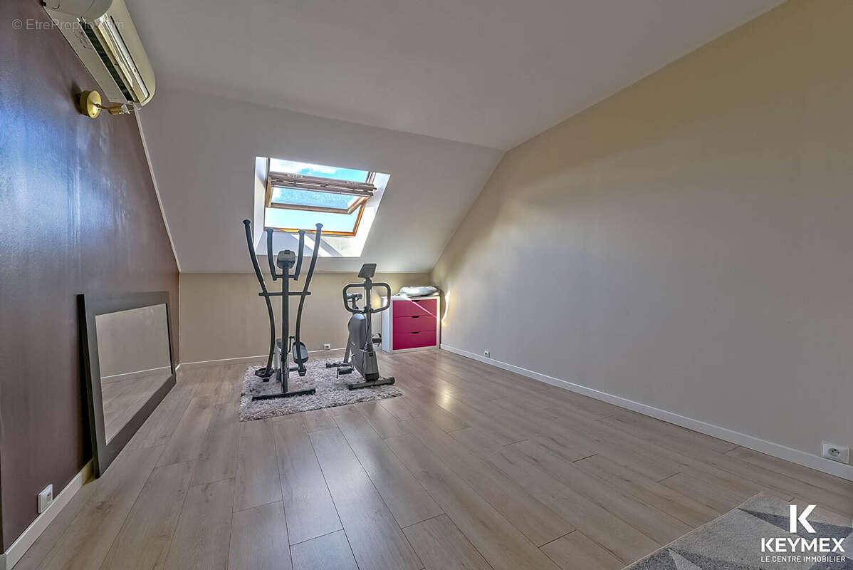 Maison à BOUFFEMONT