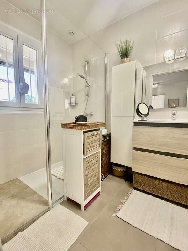 Maison à VILLENEUVE-LOUBET