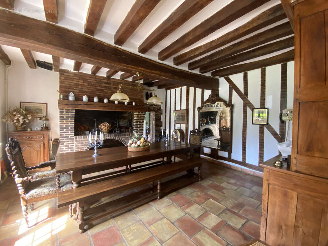 Maison à AIX-EN-OTHE