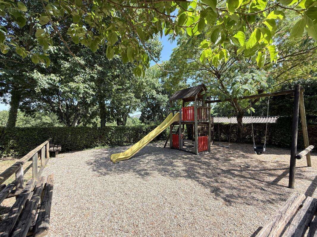 Maison à SAINT-ALBAN-AURIOLLES