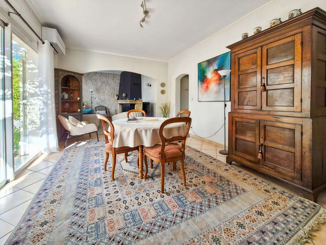 Maison à SAINT-RAPHAEL