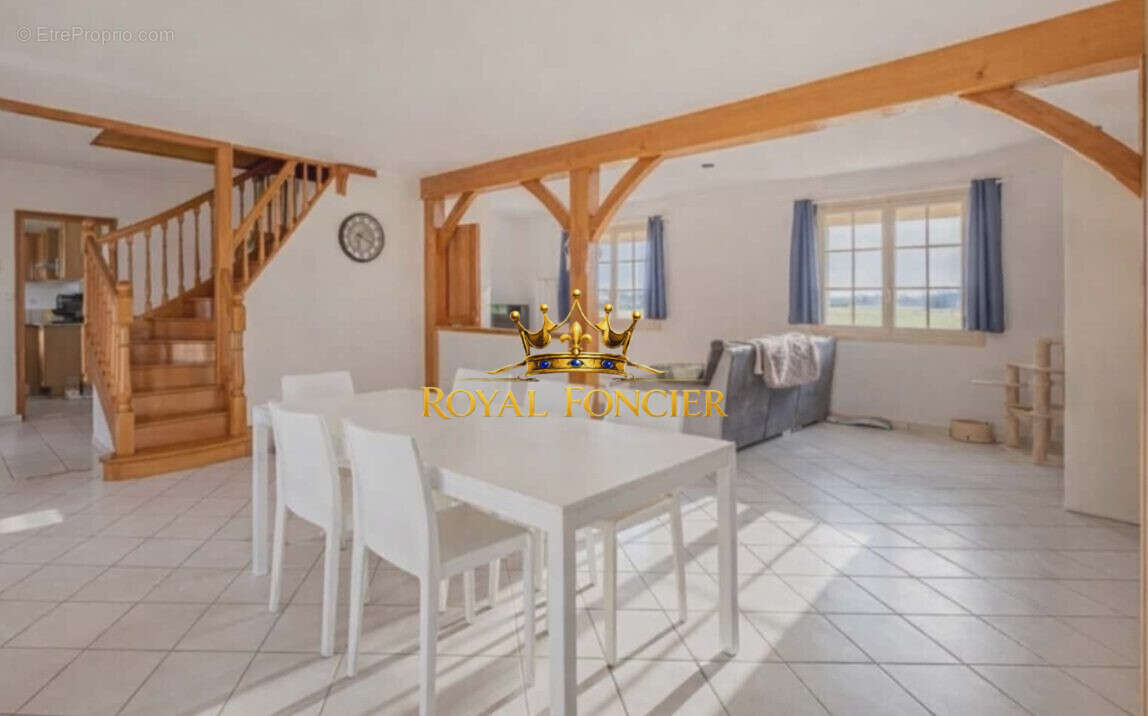 Maison 120 m² à Ports  - photo 4