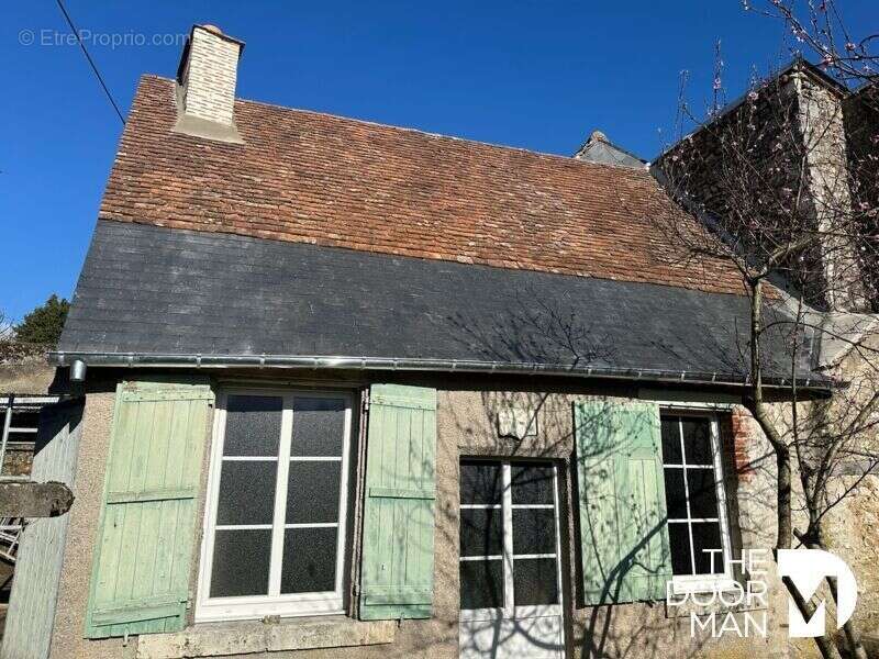 Maison à LES MONTILS