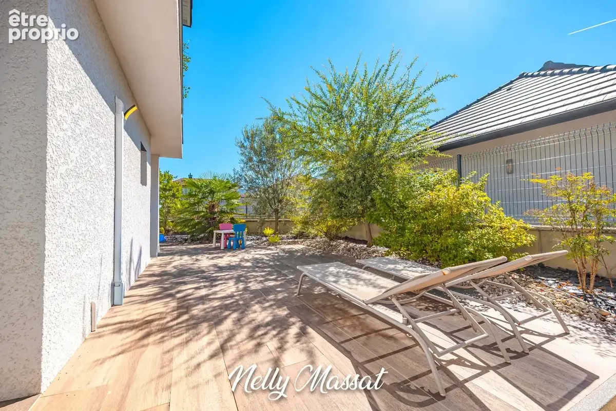 Chambéry – bissy  plain-pied 91 m² – 3 chambres – terrasse – garage - photo 10