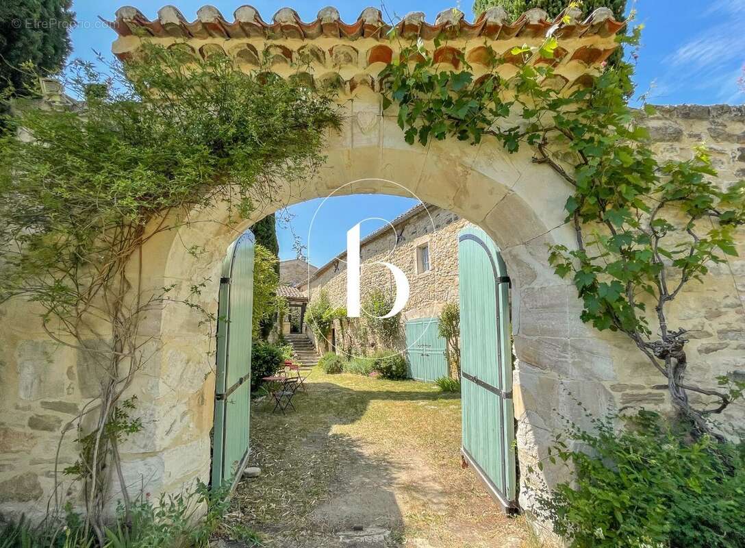 Maison à UZES