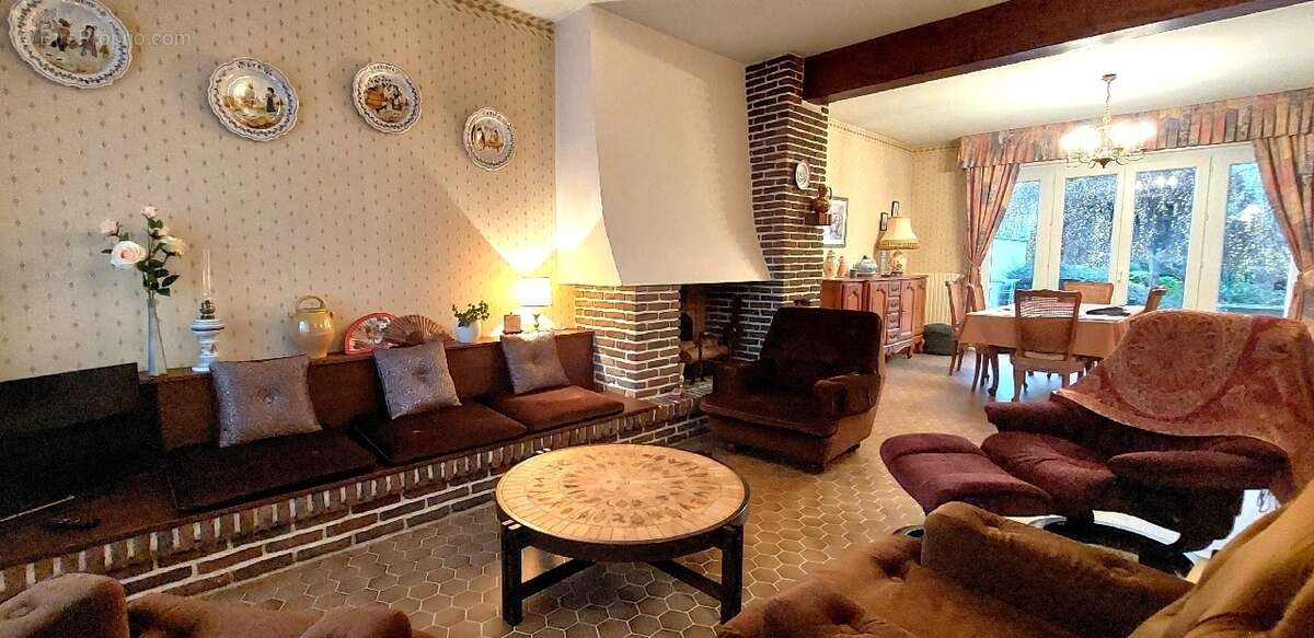 Maison à BRUAY-LA-BUISSIERE