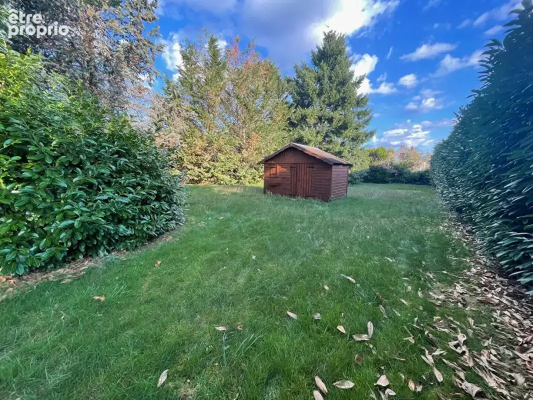 Exclusivité - Maison sur un terrain constructible de 2 300 m² à 2 pas du centre ville et des écoles à Châteauneuf Sur Loire - photo 12