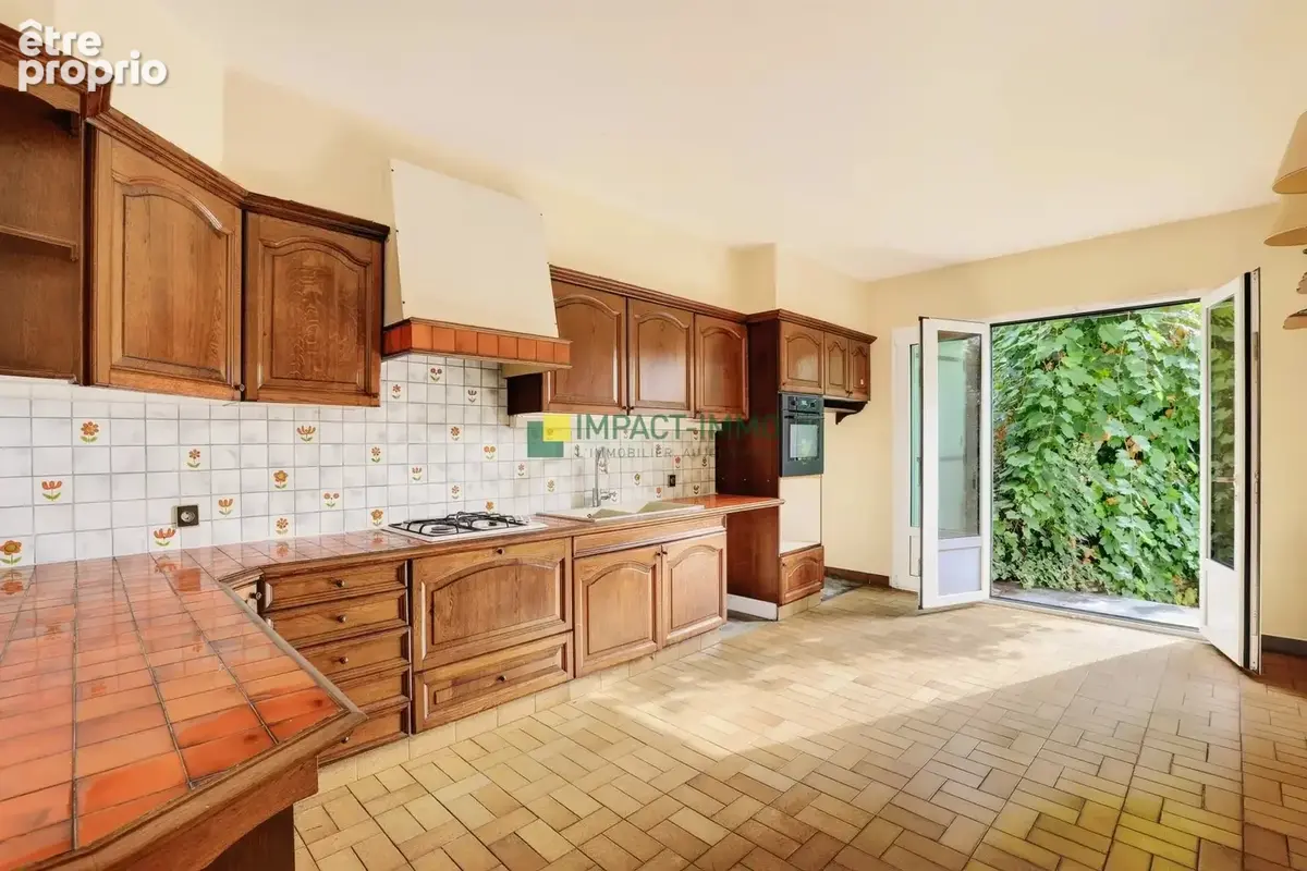 Colombes (92700) – maison de charme 6 pièces avec jardin et carport en voie privée - photo 6
