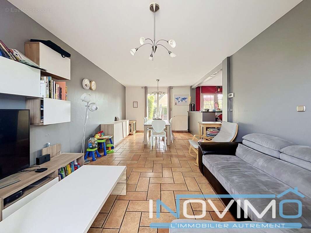Maison 102 m² à Cappelle-La-Grande  - photo 3