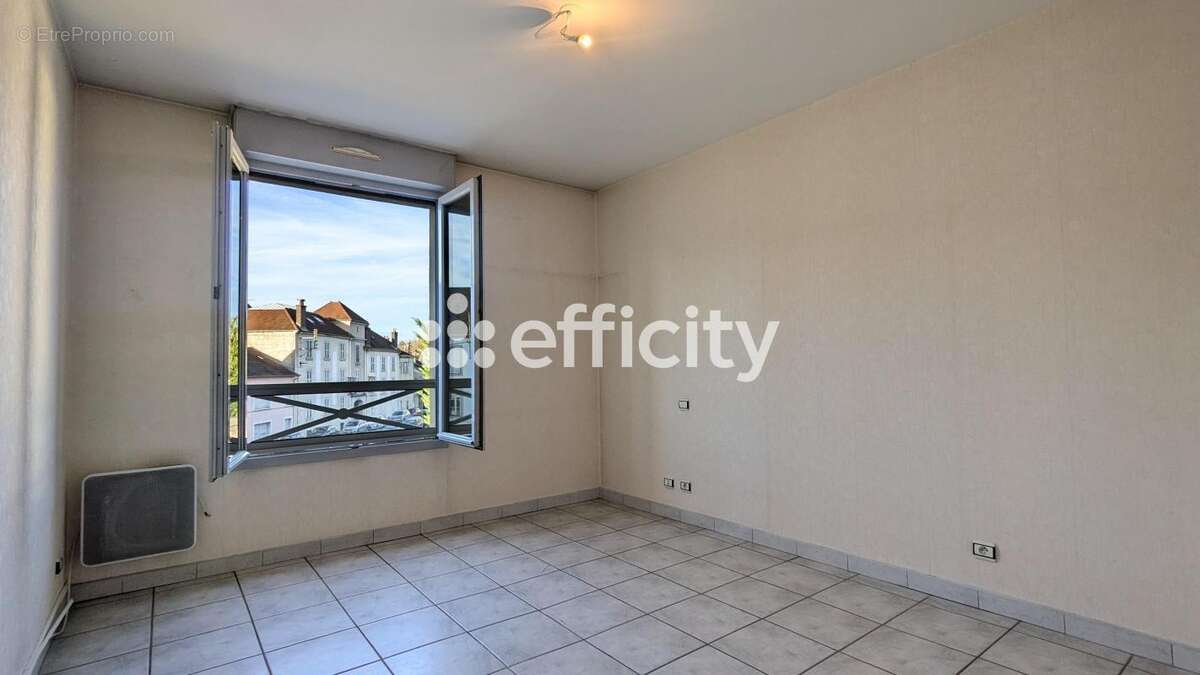 Appartement à LONS-LE-SAUNIER