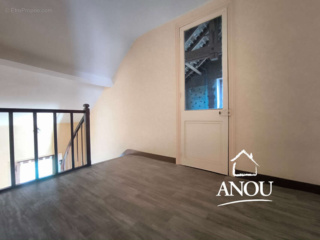 Maison à LA BAZOCHE-GOUET