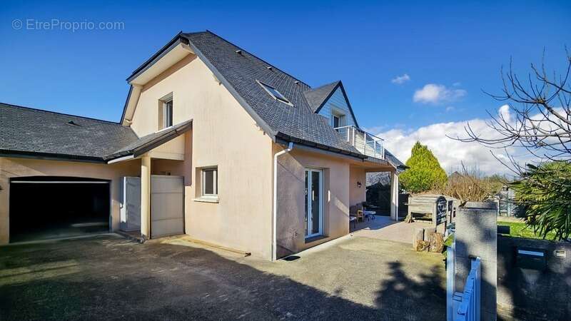 Maison à HORGUES