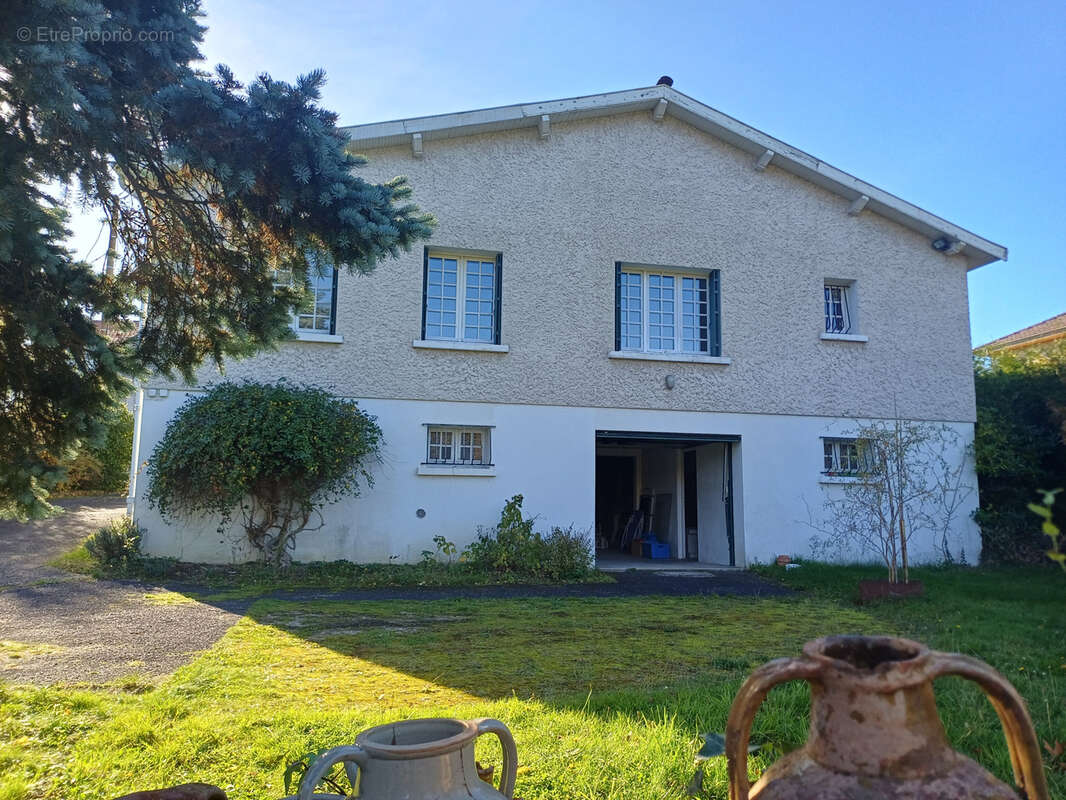 Maison à THIERS