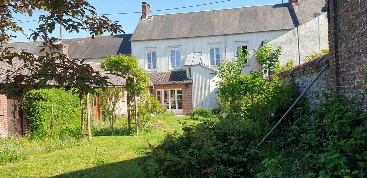 Maison à GRANDVILLIERS