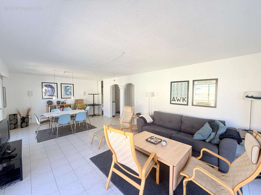 Appartement à FREJUS