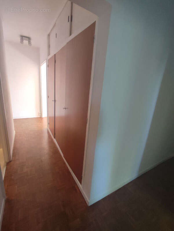 Appartement 65 m² à Orleans  - photo 4