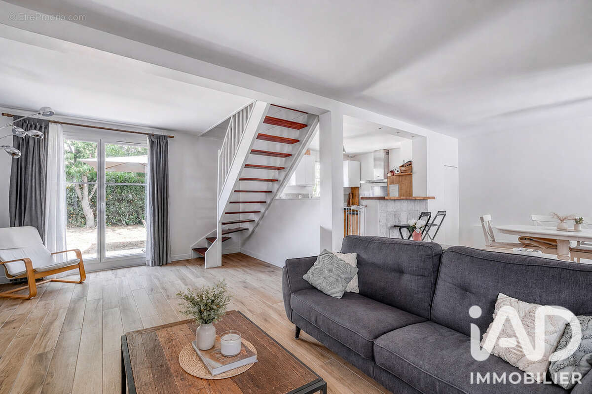 Maison 93 m² à Saint-Germain-Sur-Morin  - photo 2