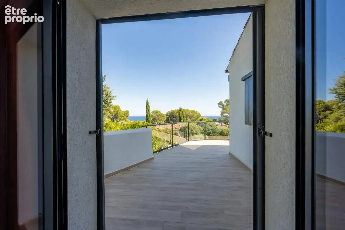 Villa 6 pièces de 177 m² à Saint-Aygulf - photo 20