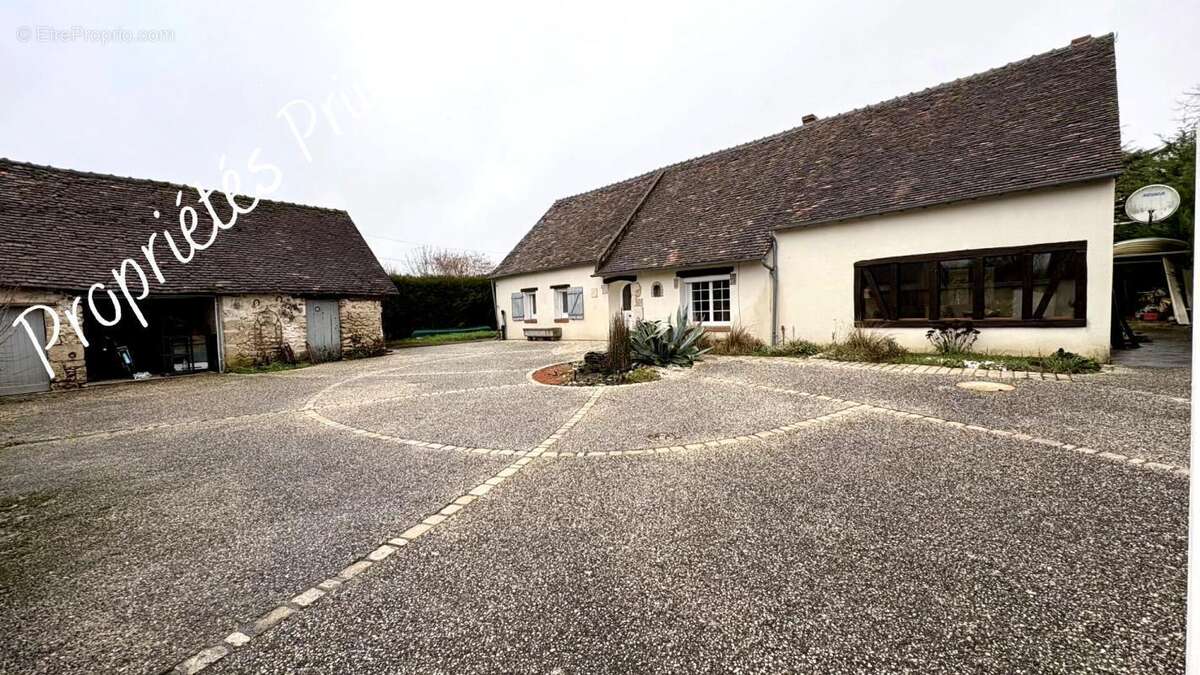 Maison à CHITENAY