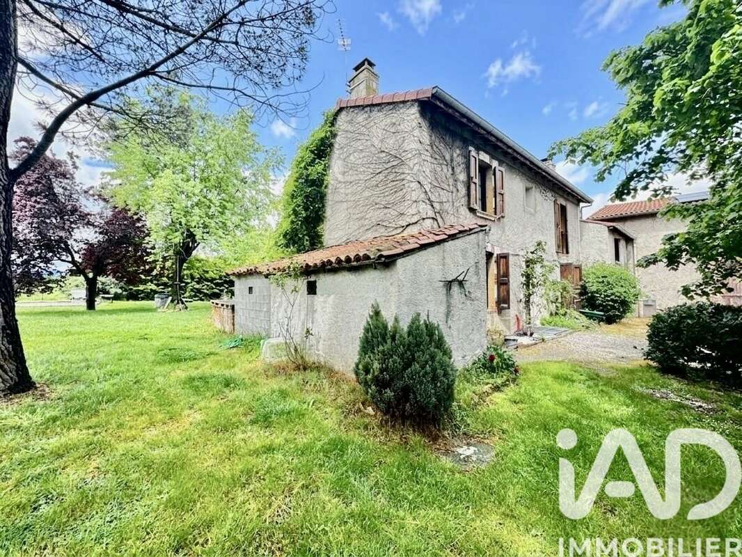 Photo 6 - Maison à SAINT-ROMAIN-LE-PUY